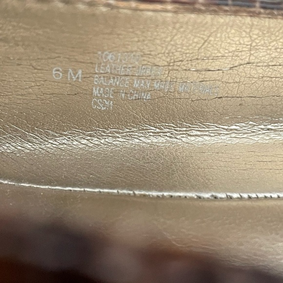 Sofft Mytalini Cheetah Womens Tan Flats Size 6 - Picture 8 of 10